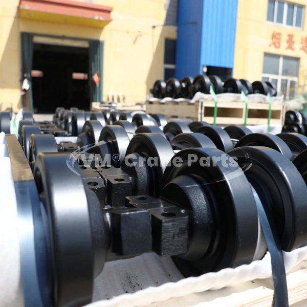 Kobelco BM800 BM800HD Crane Bottom Roller - Image 3