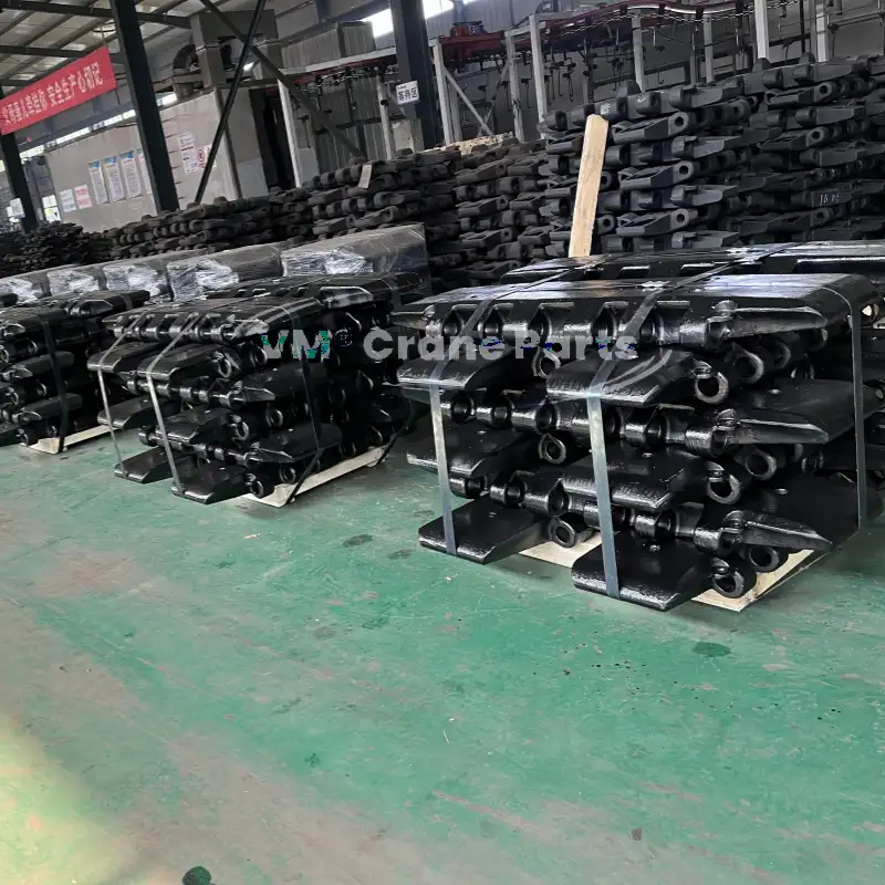 IHI DCH700 Crawler Crane Track shoe - Image 2